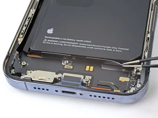 İzmir'de iPhone Pil Değişimi: Pil Sağlığı Verisi Kaybolmadan!