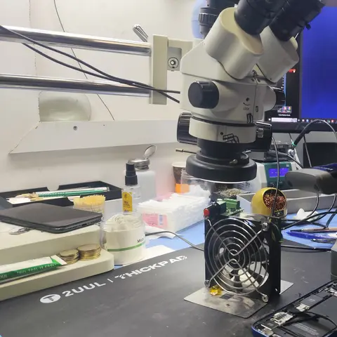 İzmir Karşıyaka Hira İletişim mağaza görseli