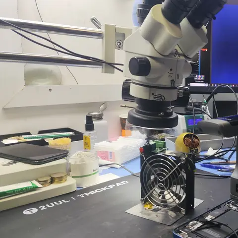 İzmir Karşıyaka Hira İletişim mağaza görseli